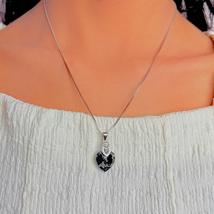 Silver black heart stone pendant with chain