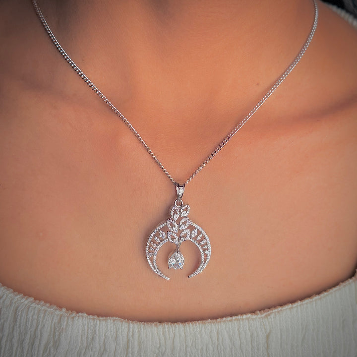 American diamond three piece half moon pendant without chain