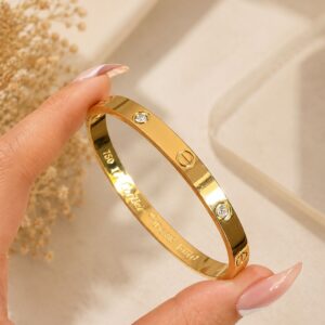 Antitarnish Crystal Love Gold Bracelet