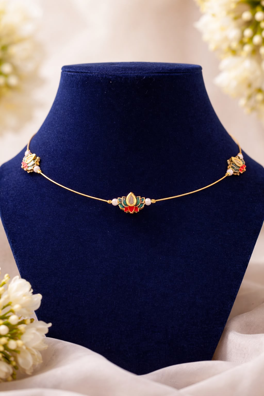 Kamalini Choker